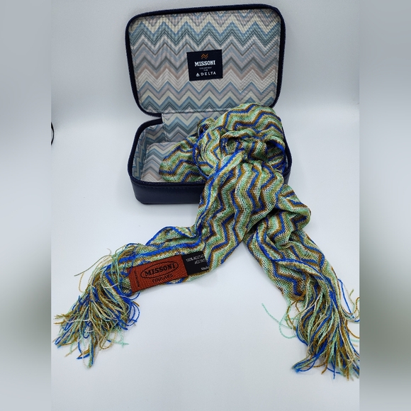 Missoni × Delta Chevron Amenity Case + Italian Foulard Scarf Set - Picture 1 of 8